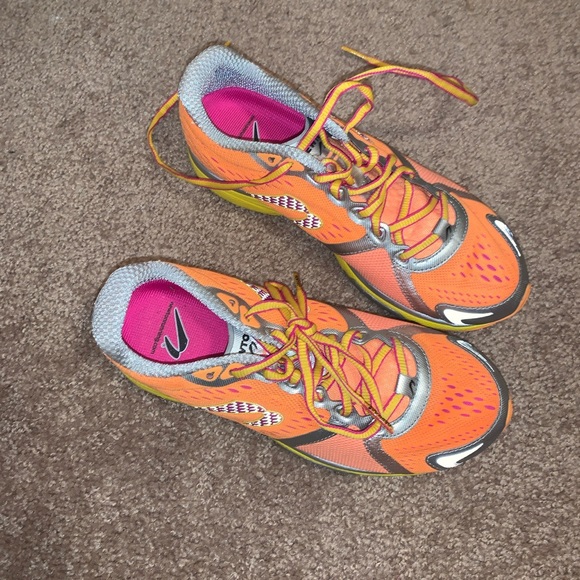 Newton orange running shoes - Picture 4 of 4
